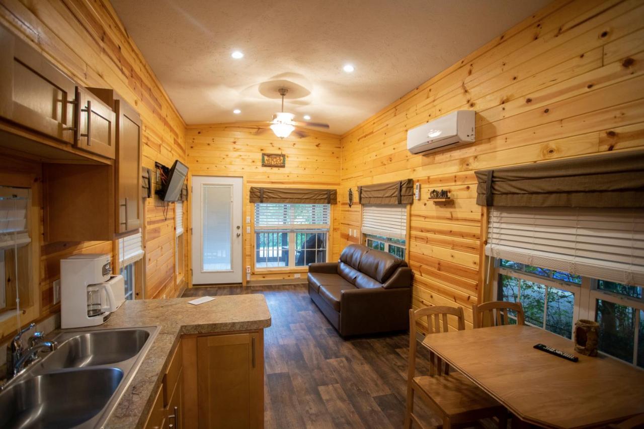 One-Bedroom Loft Cabin Premium