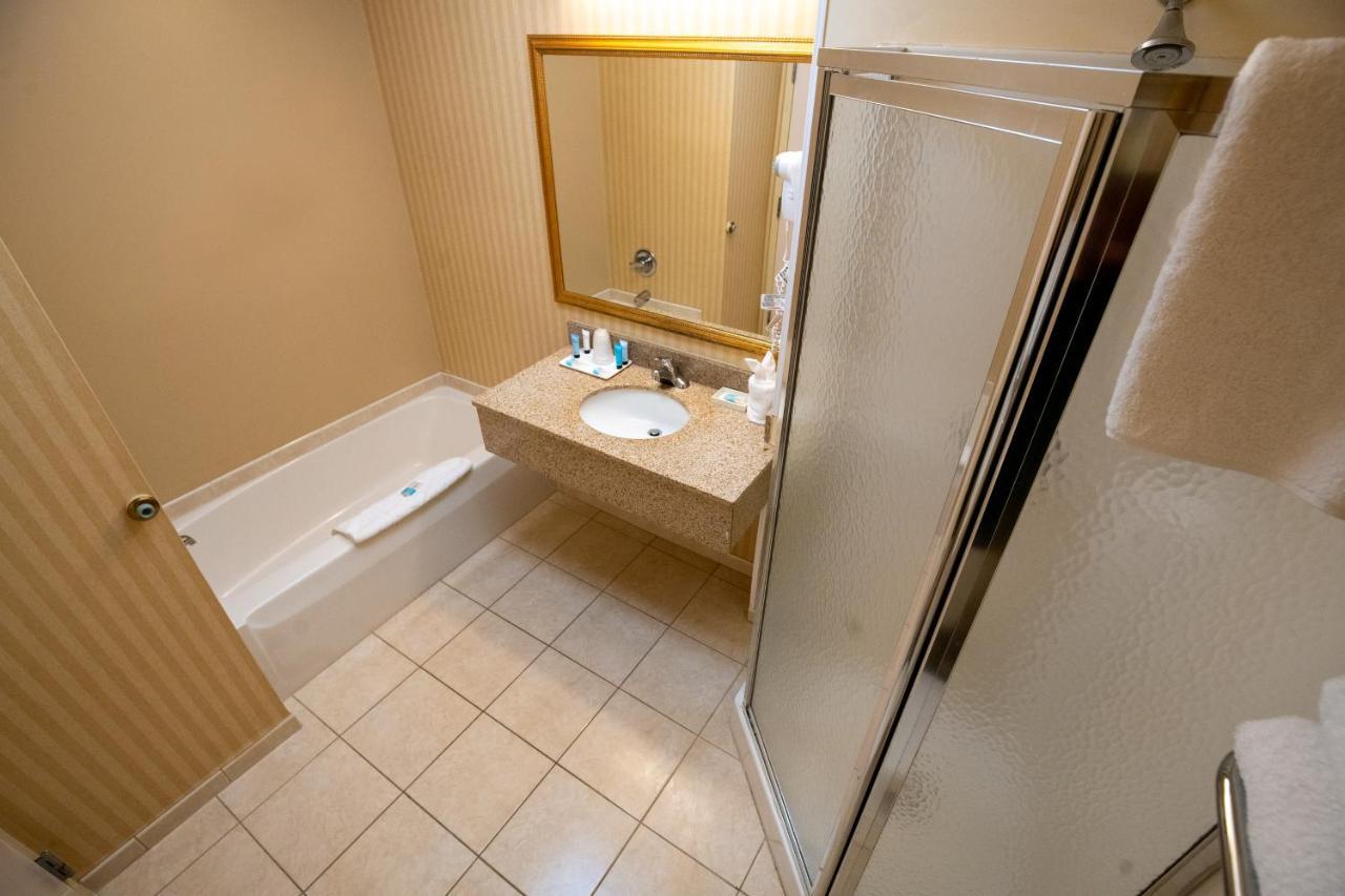 Grand Double Room Lake View