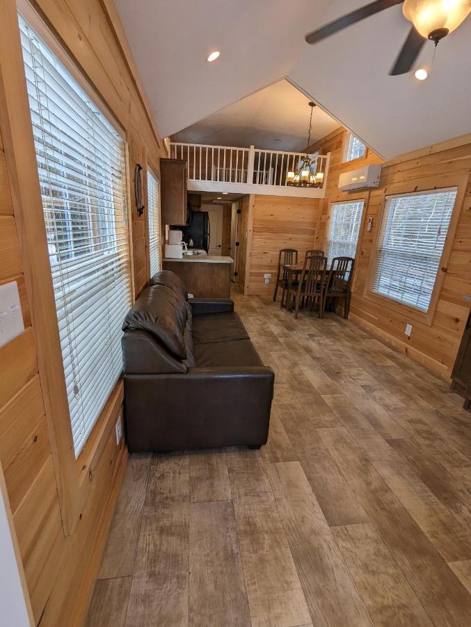 One-Bedroom Loft Cabin Premium