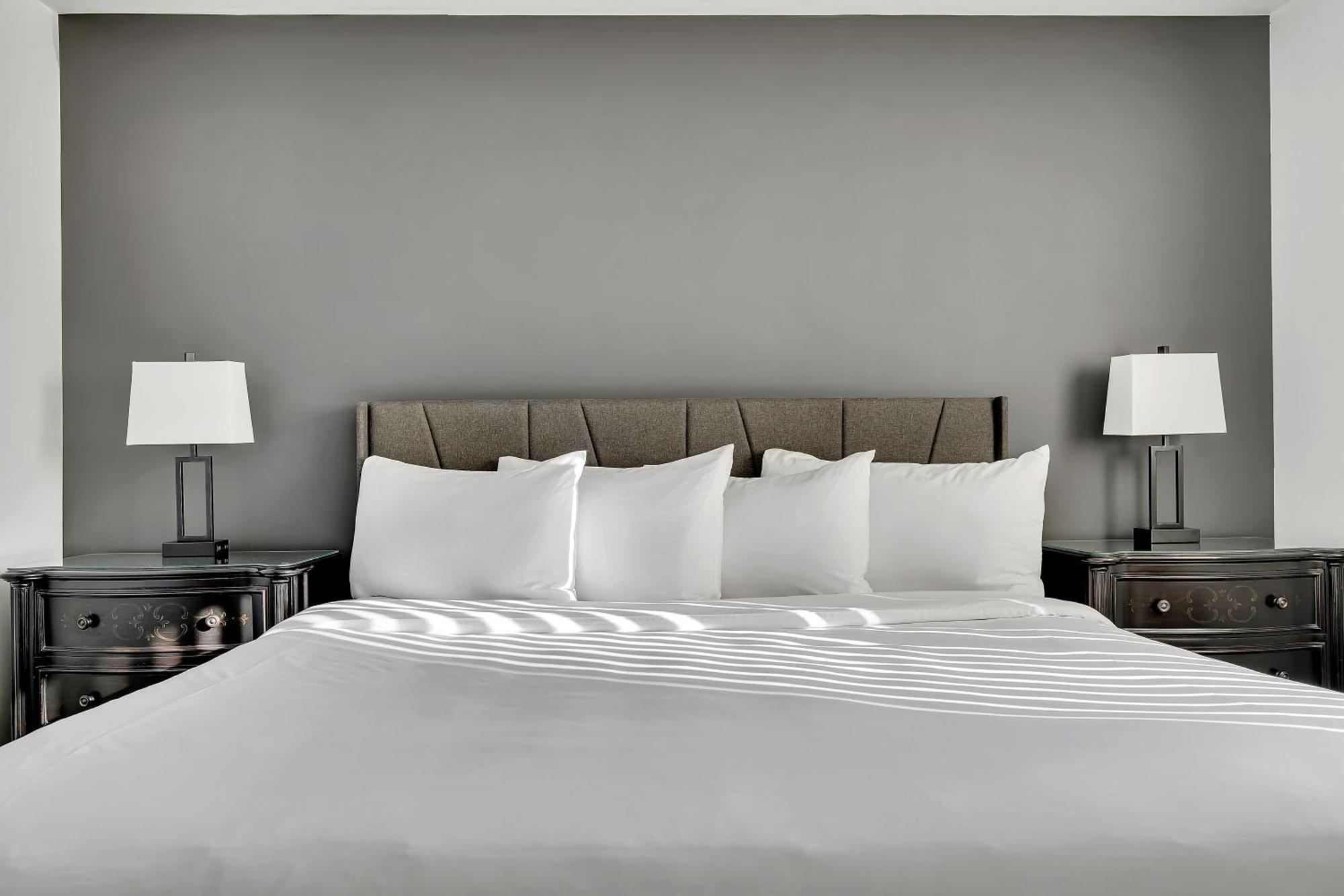 King Room Lake View