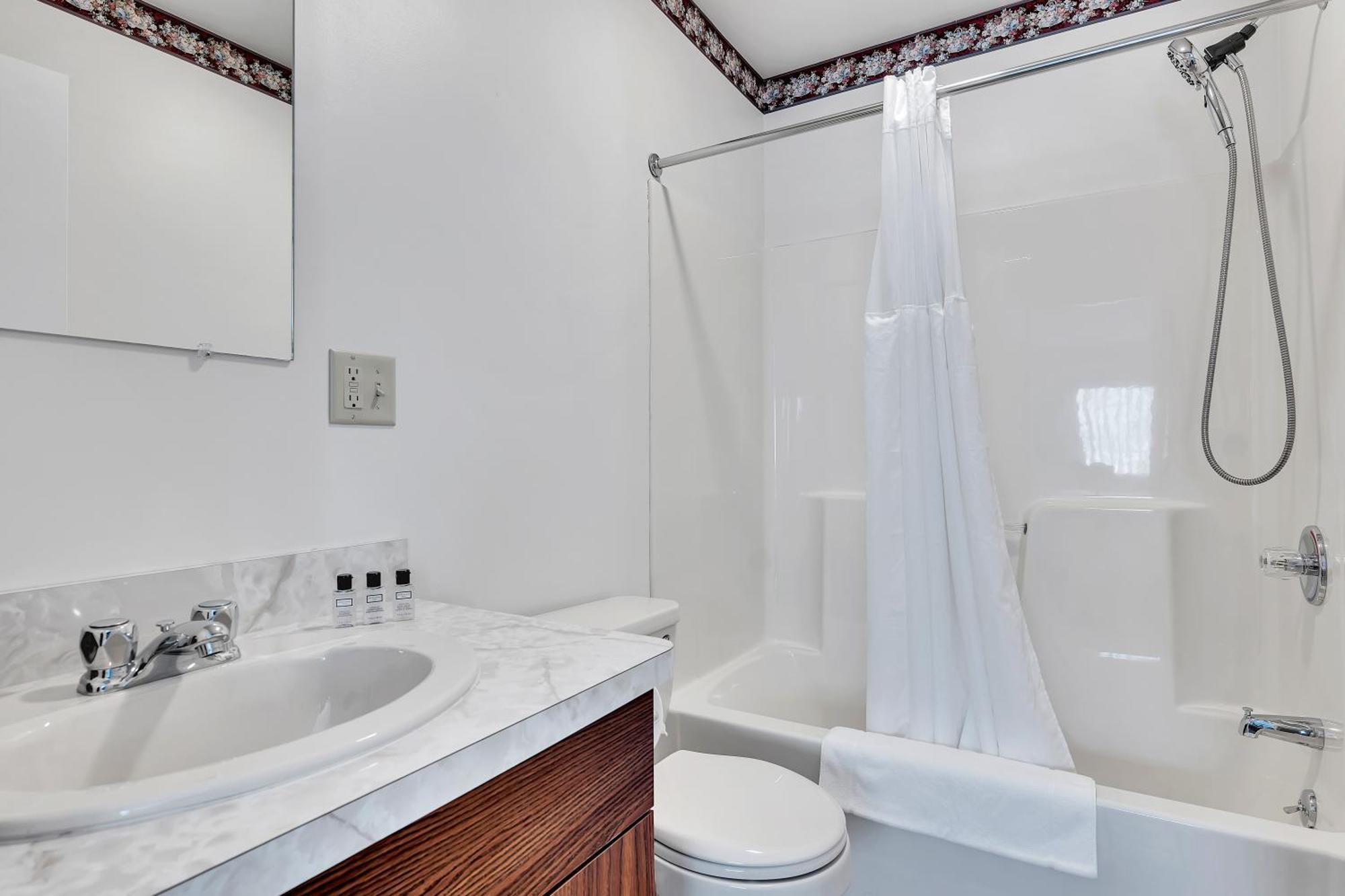King Room Lake View