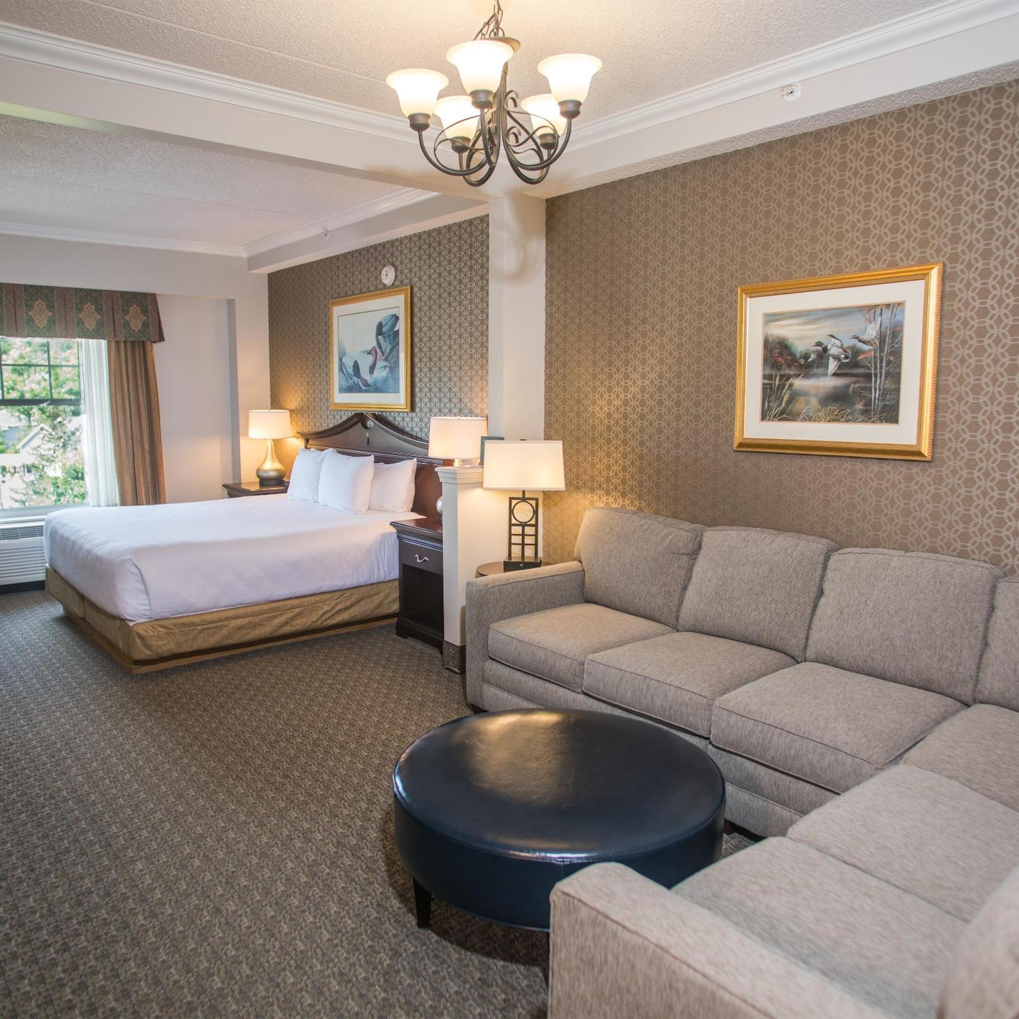 Grand Lake view King Room