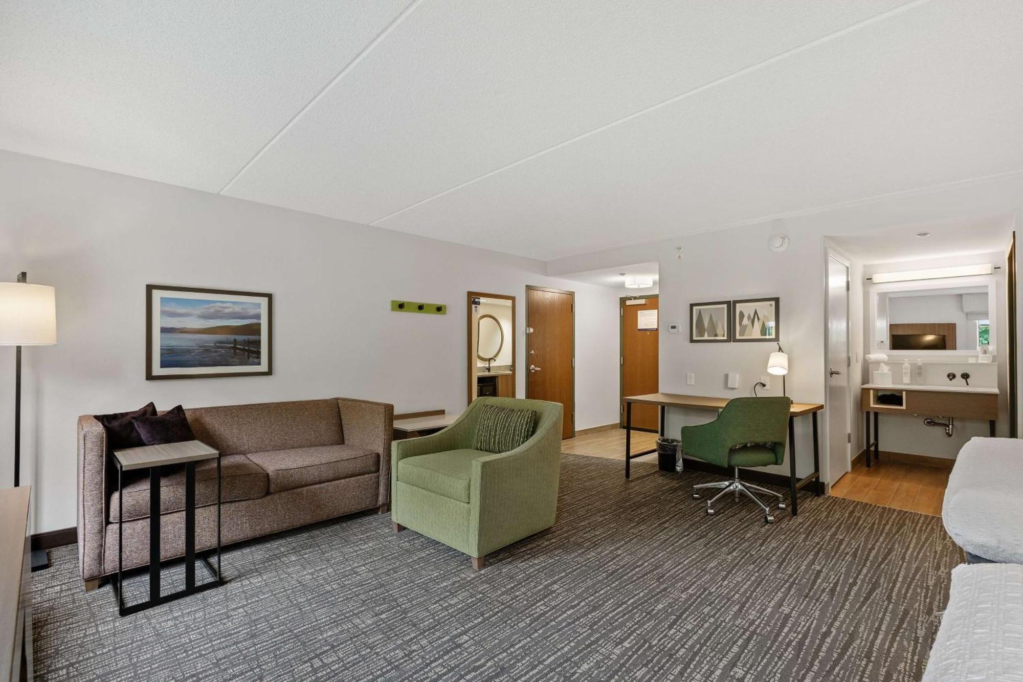 Suite with Two Queen Beds and Sofa Bed - Balcony,1622020676:JPEG