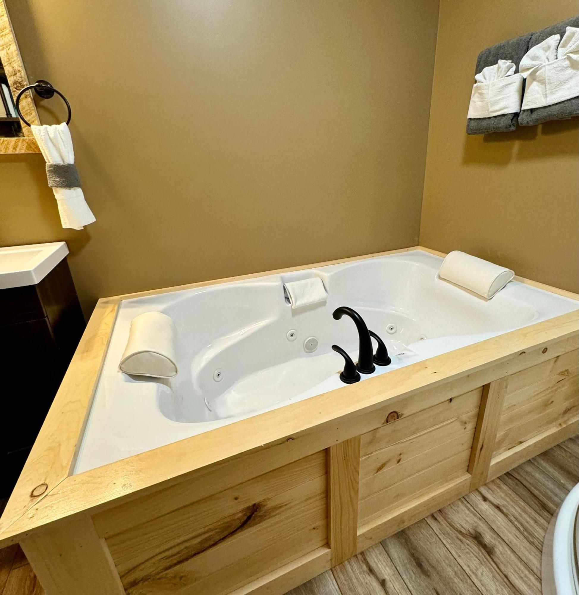 Studio Spa Bath,1706857794:JPEG