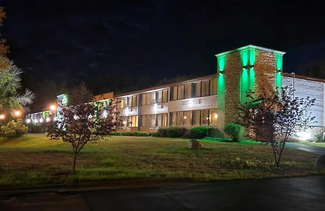 Wingate By Wyndham Lake George-1
