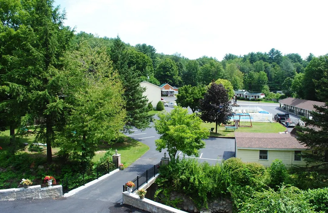Fran Cove Motel-1
