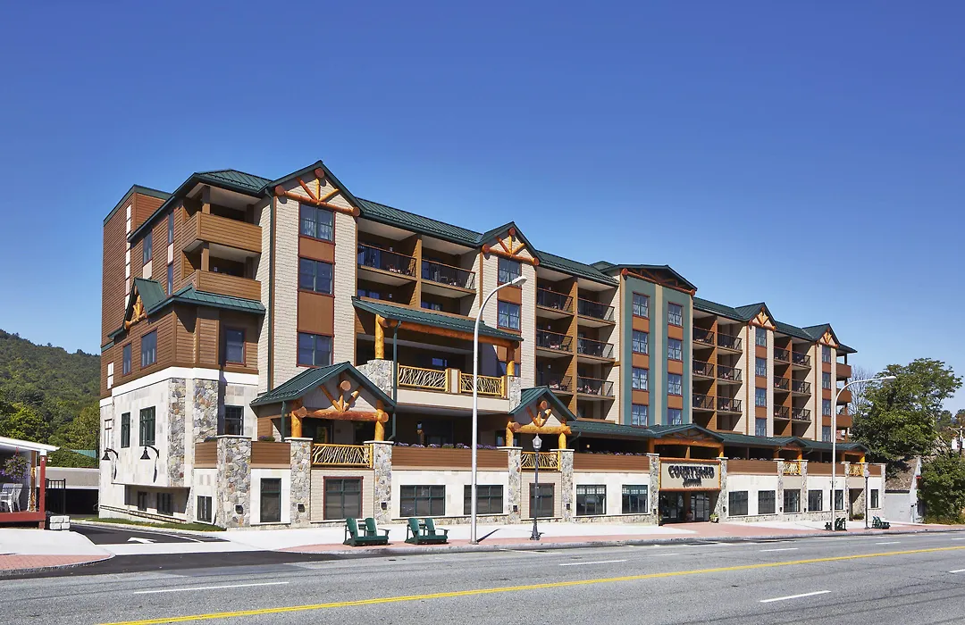 Courtyard By Marriott Lake George-1