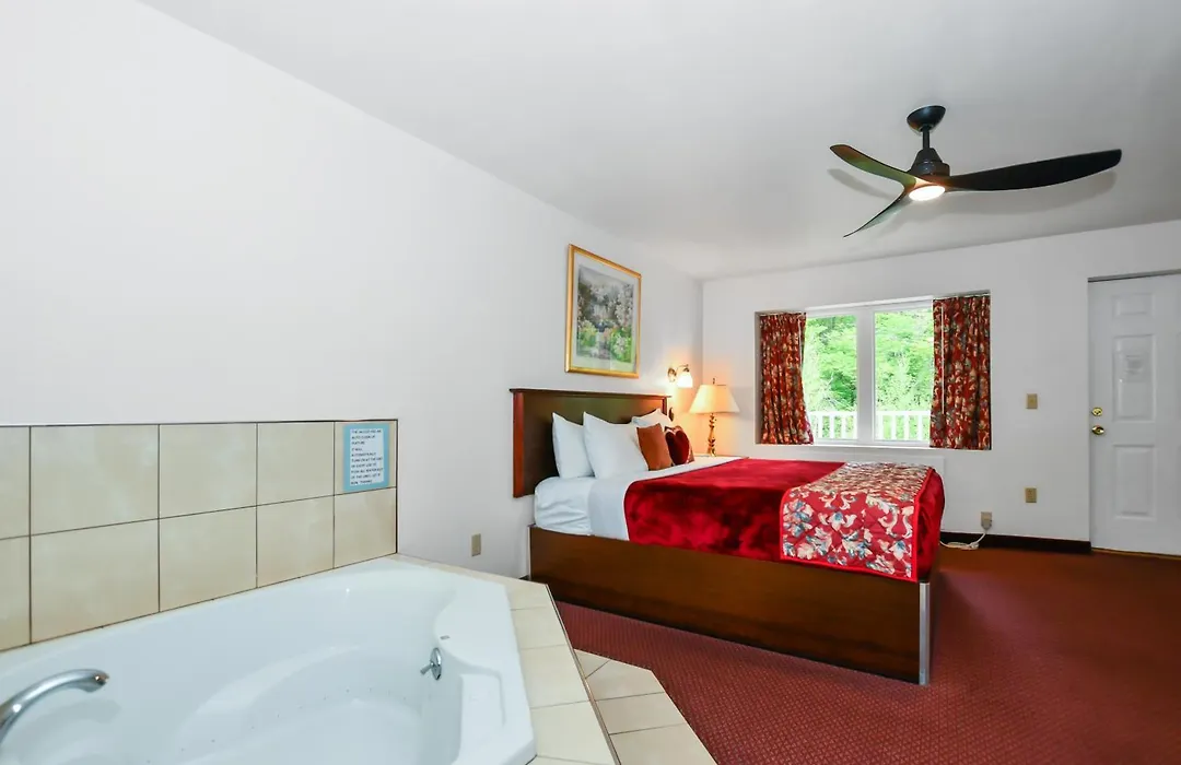 Studio Motel Of Lake George-1
