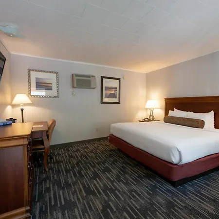 Scotty'S Lakeside Resort-2