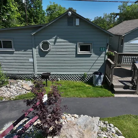 Lake George Diamond Cove Cottages, Cabins, & Hotel-3