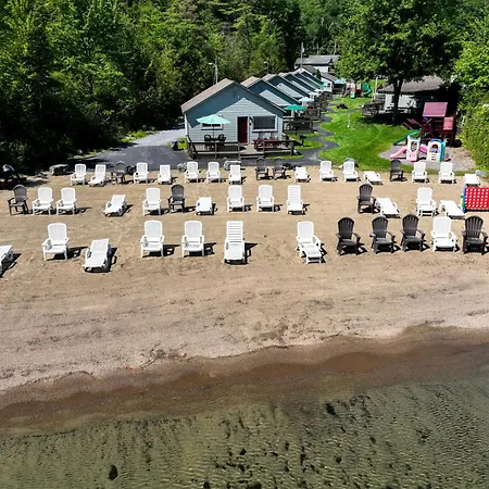 Lake George Diamond Cove Cottages, Cabins, & Hotel-3