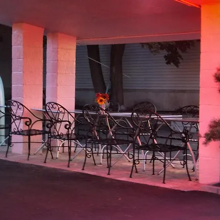 Windsor Motel-2