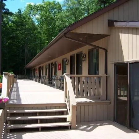 Tall Pines Motel-2