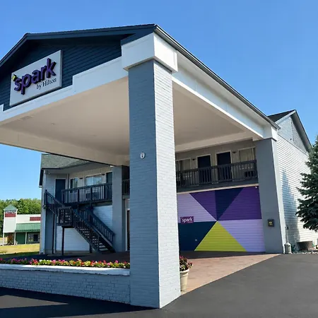 Spark By Hilton Lake George Outlets-2