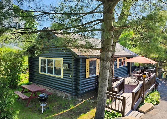 Cramers Point Lake Breeze Lake George