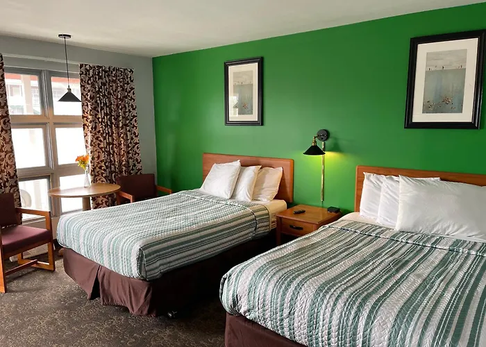 Pinebrook Motel Lake George