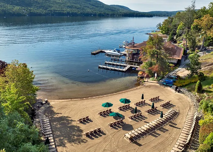 The Lodges At Cresthaven Lake George