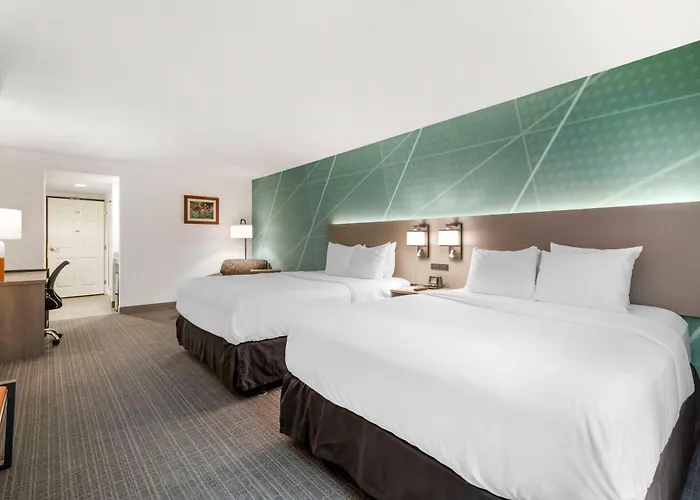 Comfort Inn & Suites Lake George