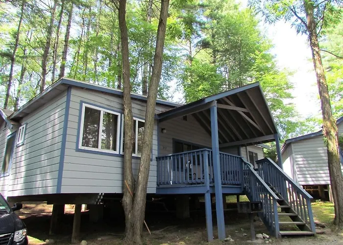 Depe Dene Resort Lake George